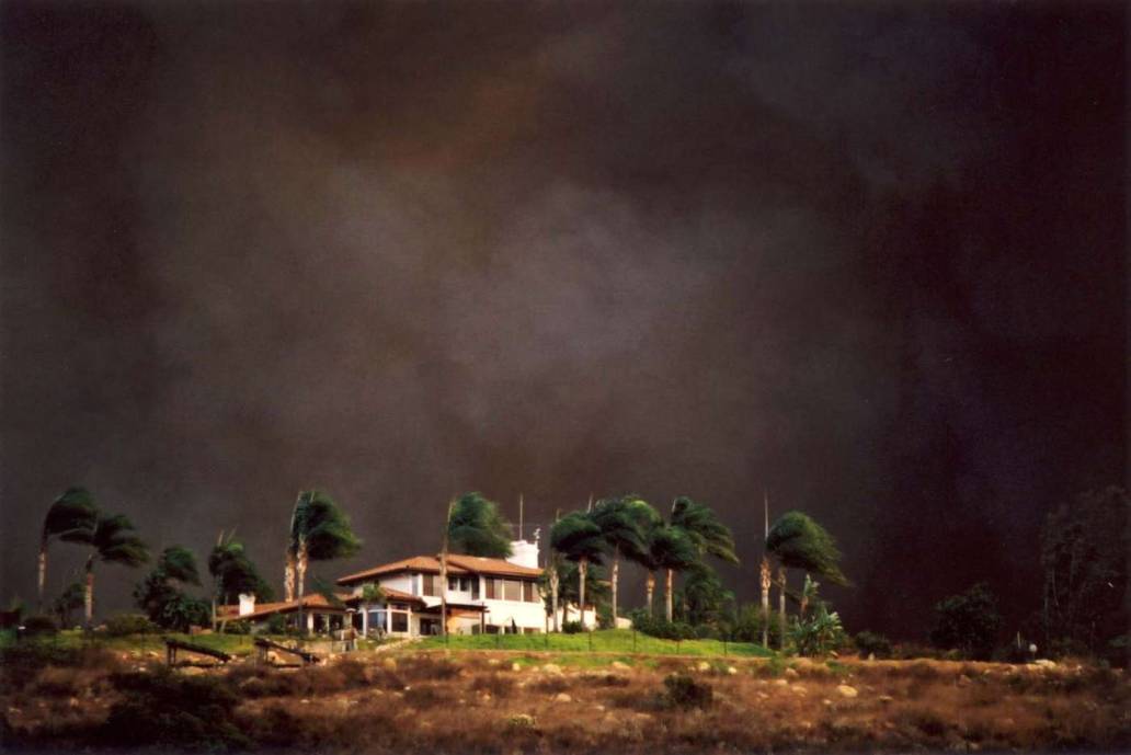 San Diego Cedar Fire 2003 Poway mansion palm trees smoke