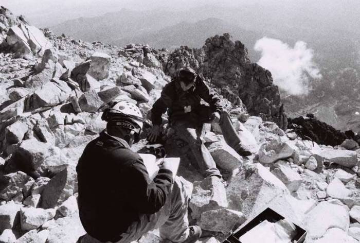 Mt Shasta California mountain climb summit rest