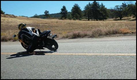 Sunrise Highway Honda CBR sparks dragging knee