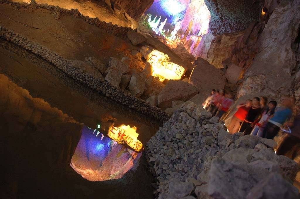 China cave reflections