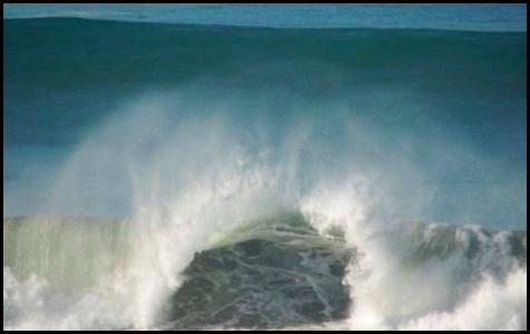 Del Mar surf overhead waves lineup break