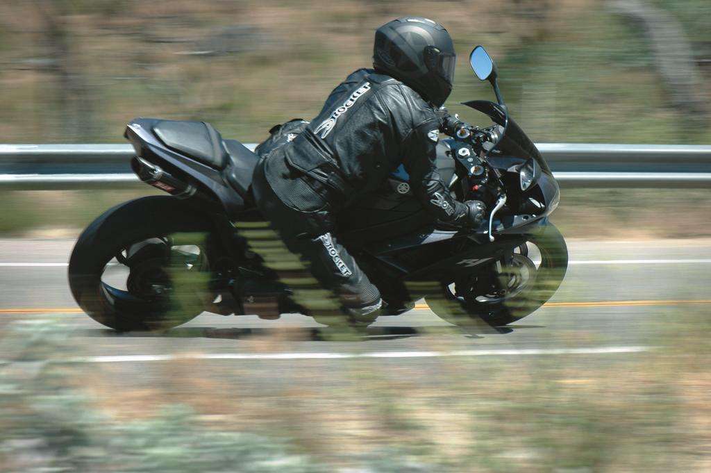 Motorcycle Palomar Mountain Yamaha R1 dragging knee twisties