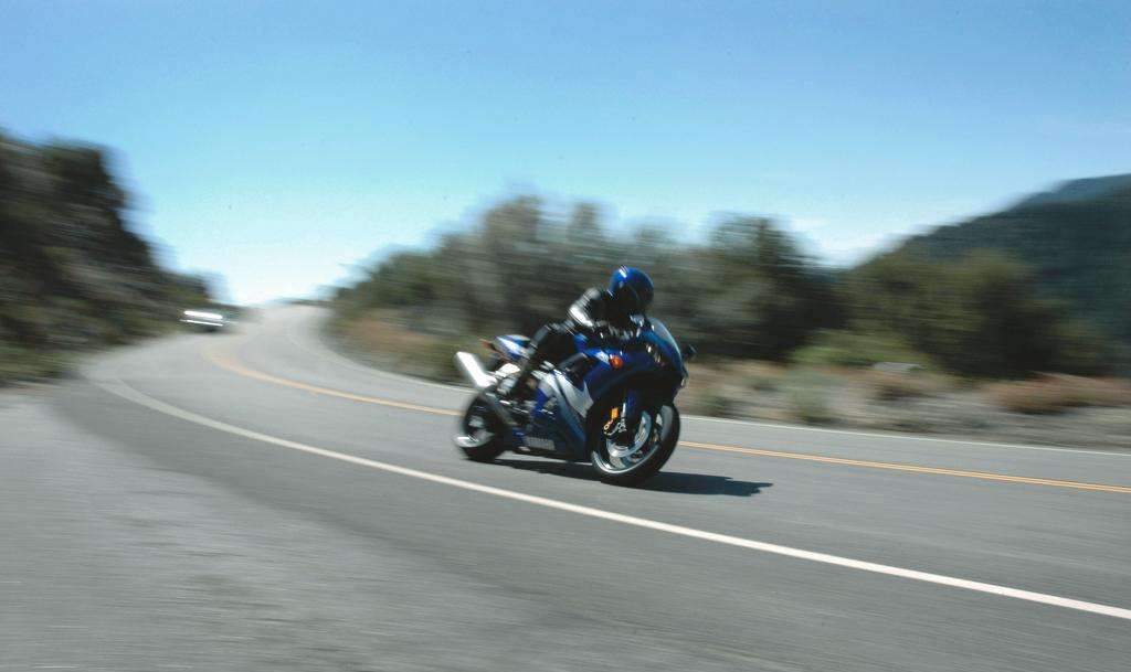 Motorcycle motion blur Yamaha