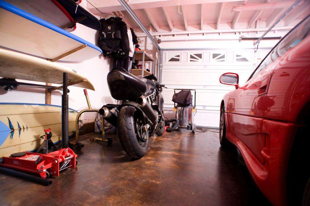 Garage surf boards 3000GT 900SS Ducati shop vac gear rack