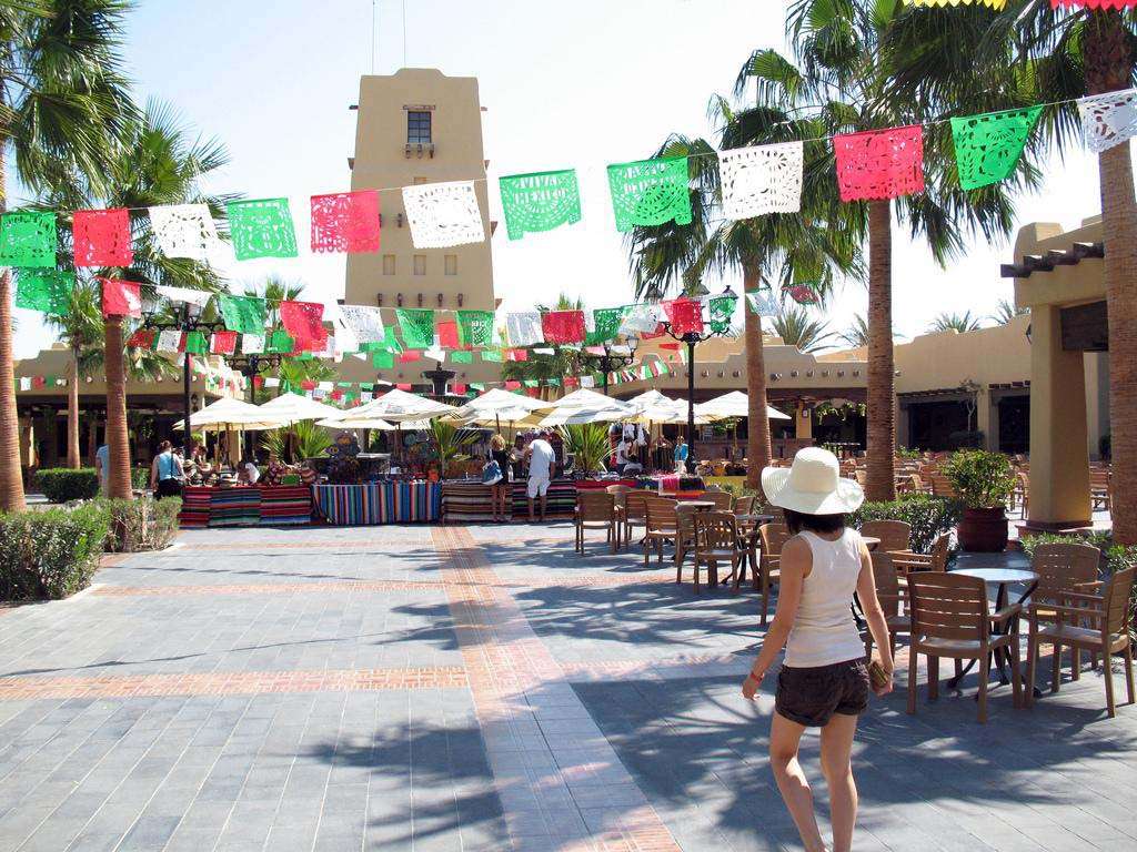 Mexico Cabo village square