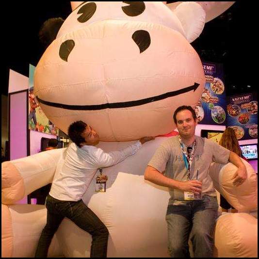thumbnail E3 2012 inflatable cow