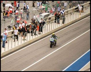 2014 MotoGP Austin Texas pit lane Valentino Rossi