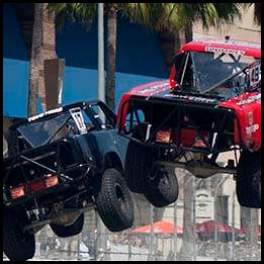 thumbnail Long Beach Grand Prix 2015 trophy truck jump