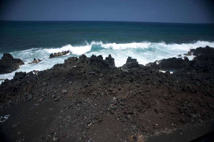 Hawaii Big Island shore beach lava rock