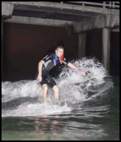 Night surf Scripps Pier San Diego flash