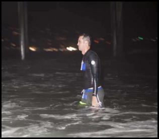 Night surf Scripps Pier San Diego flash