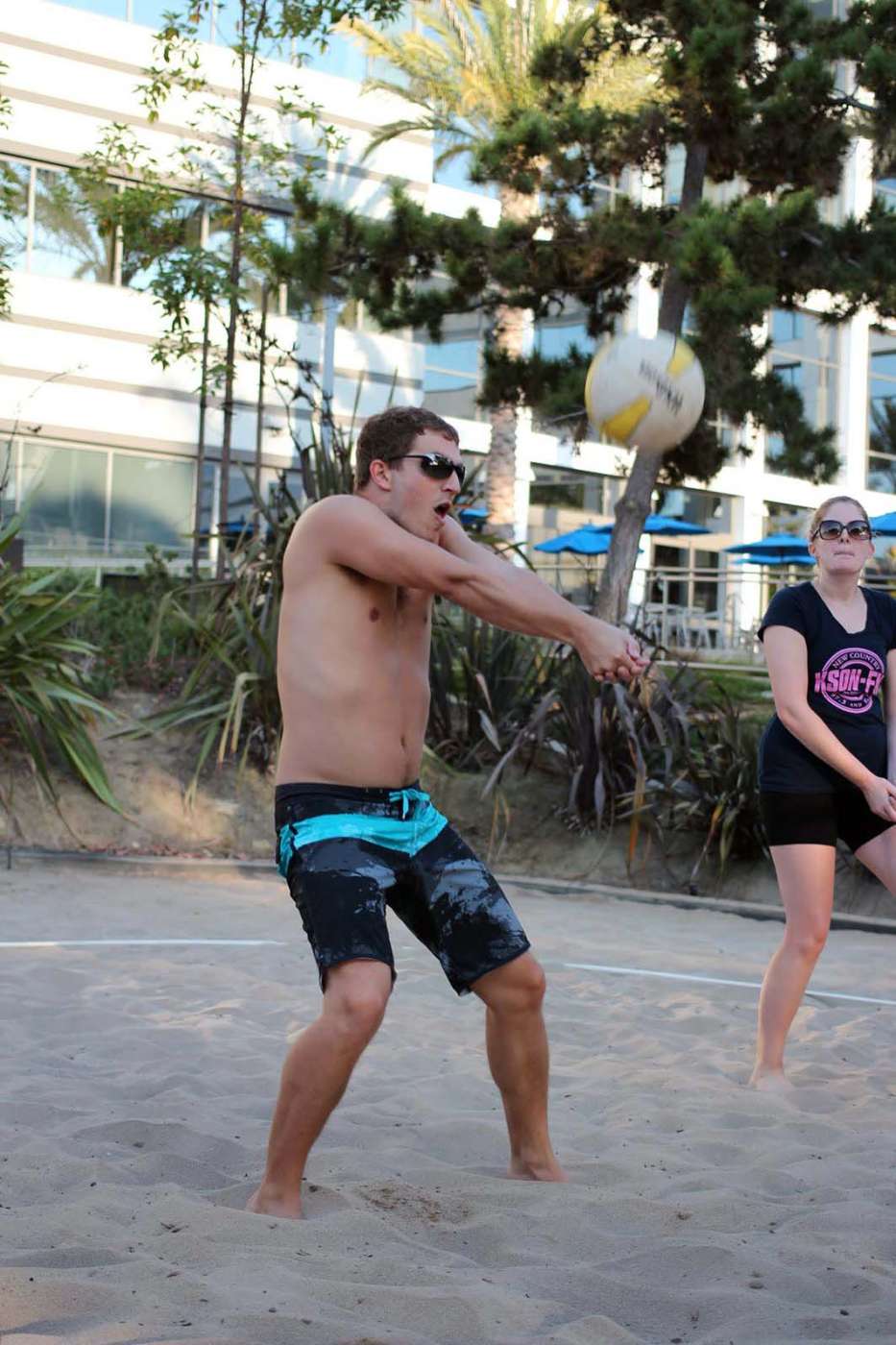 Beach volleyball bump