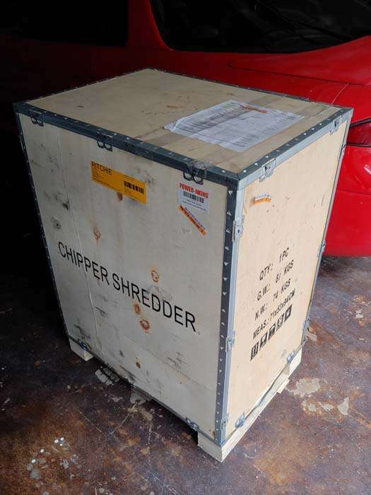 Power King 7hp wood chipper shredder crated