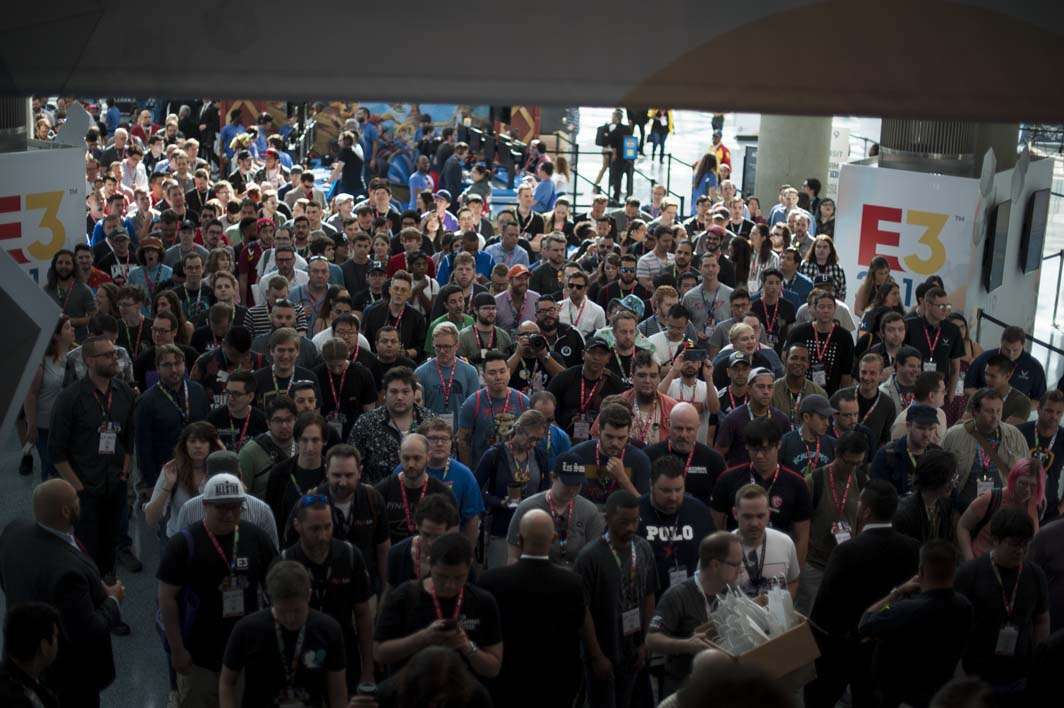 E3 2019 crowd to get in