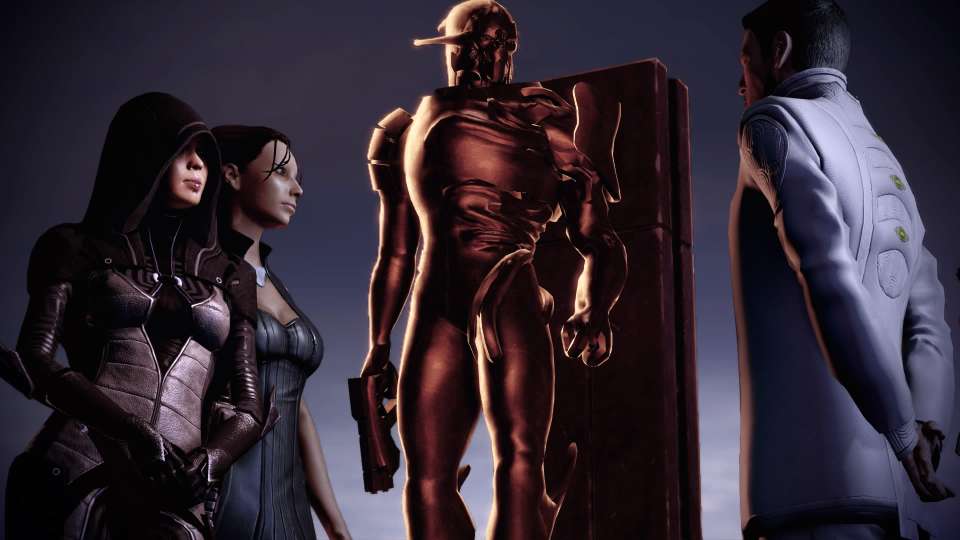 Mass Effect 2 Saren statue