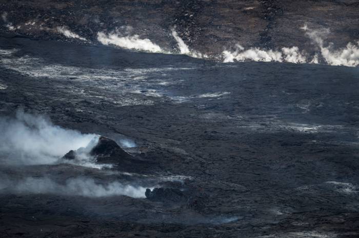 Hawaii volcanos national park lavabed smoking